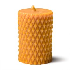Sloupová svíčka z včelího vosku – rýhy